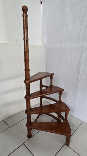 Büchertreppe